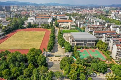 历时2年,走遍14个镇街,“义乌校园VR全景图”来了!看看哪所学校更美…